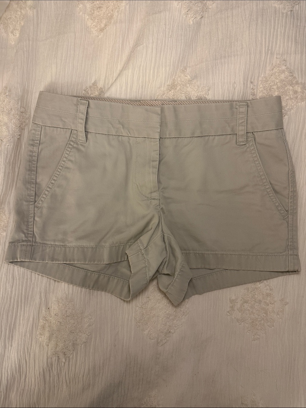 Ladies J. Crew Khaki Broken In Chino Shorts | Size 00